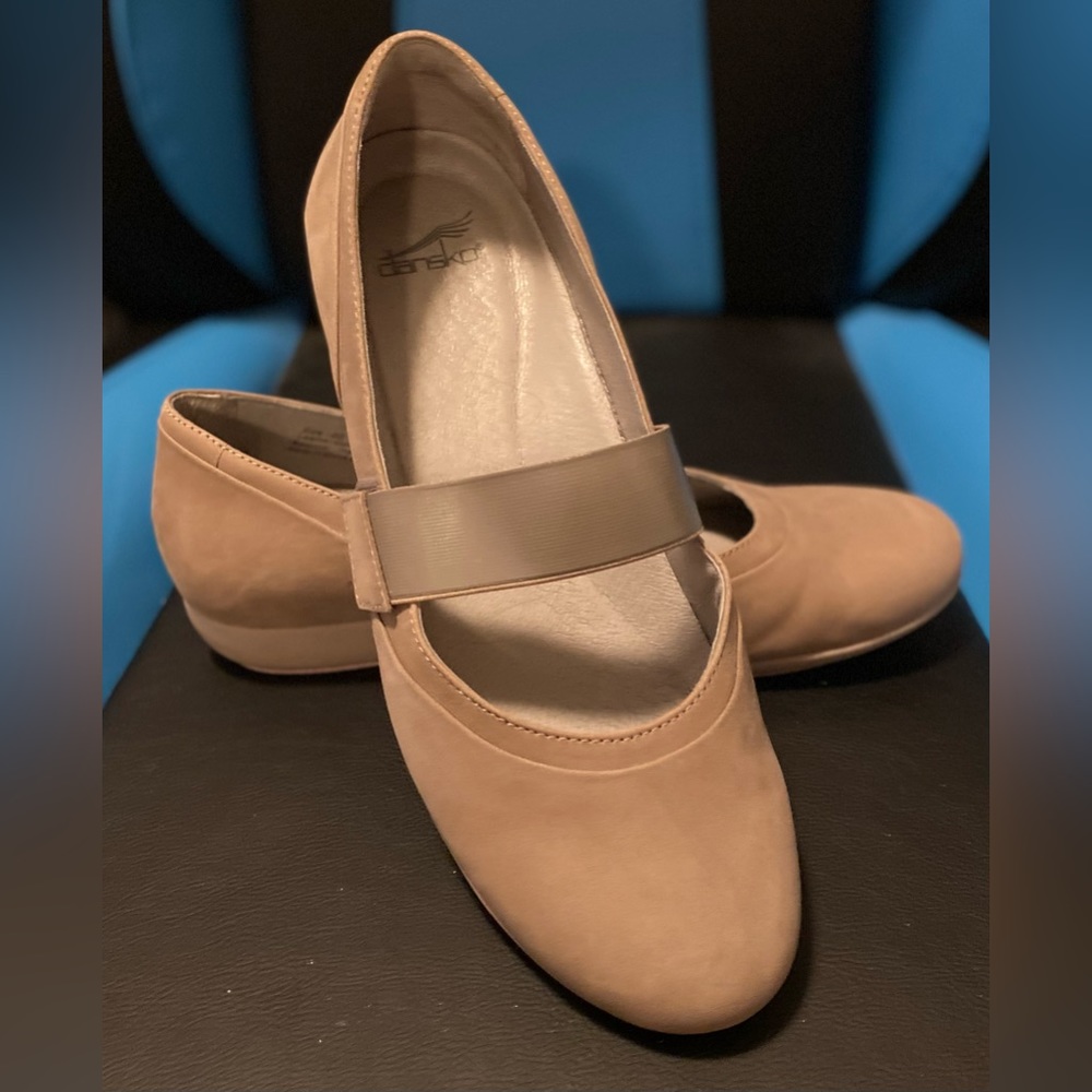 Dansko Women's Kendra Mary Jane Flat